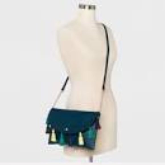 A New Day Blue๐๐Green Tassel Leather Clutch Crossbody Bag - Picture 2 of 12